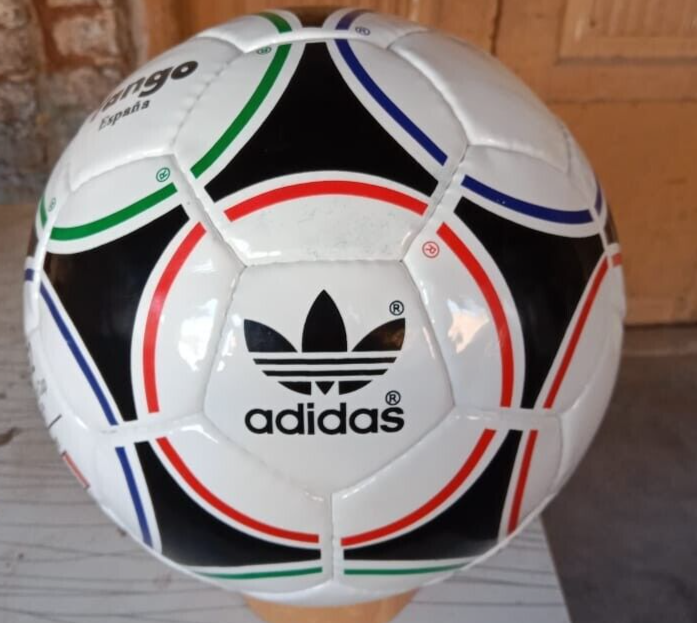  Tango Espana 1982 サッカーボール 公式試合球 ADIDAS TANGO ESPANA 1982 FIFA WORLD CUP SOCCER MATCH BALL SIZE 5