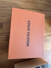 Louis Vuitton Run Away Men s Low Top Lace-Up ...
