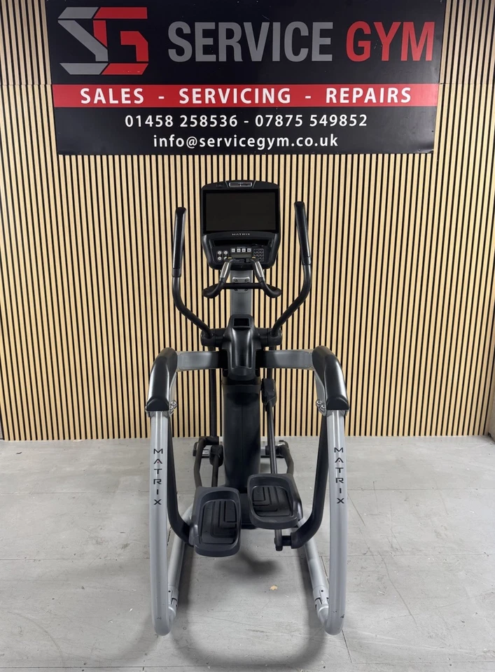PACKAGE DEAL! 5 X Matrix E7xi Elliptical Cross Trainer. Commercial Gym Equipment - Image 4 of 4