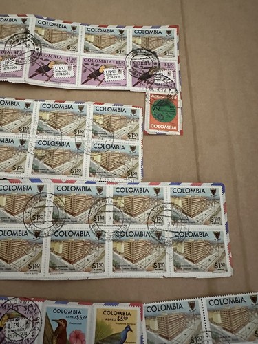 111 estampillas vintage de Columbia canceladas - Imagen 7 de 7