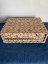 Importante ménagère inox vintage dans son écrin à tiroirs 