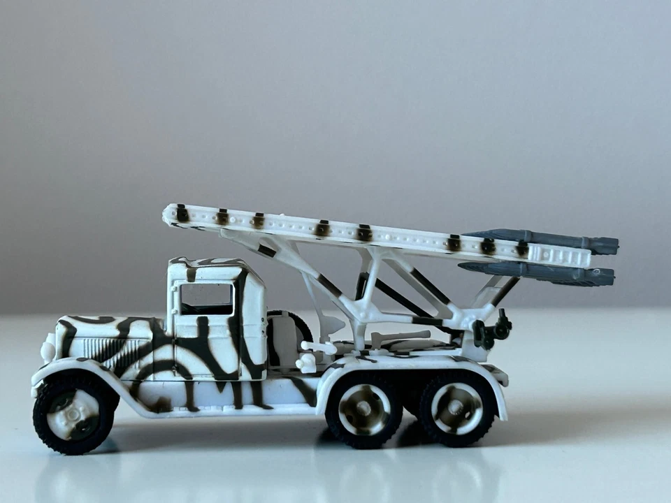 BM-13 Katyusha 1942 Russian Military Rocket Artillery Truck Car Diecast 1:72 - Image 4 of 4