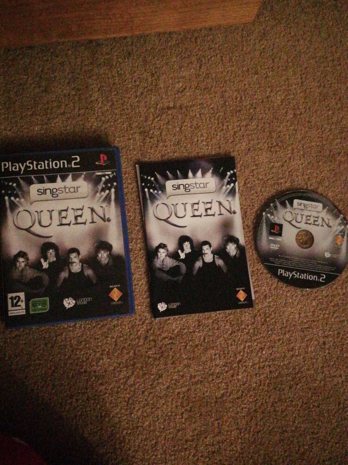 JEU SINGSTAR QUEEN SONY PLAYSTATION 2 PS2 AVEC NOTICE OFFICIEL UK PAL TRÈS BON ÉTAT