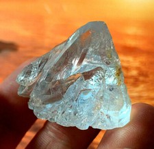 Extrêmement Rare Gravé Bleu Topaze Cristal Naturel Madagascar MT
