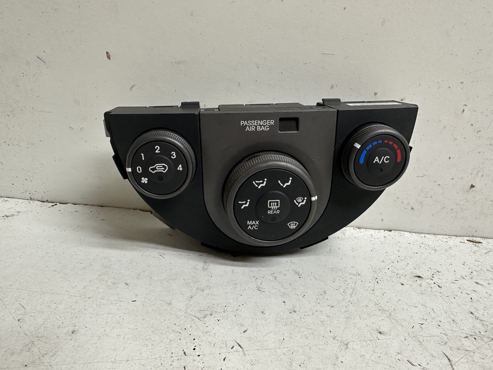 20102011 Kia Soul Heater A/C Temperature Climate Control Switch Panel