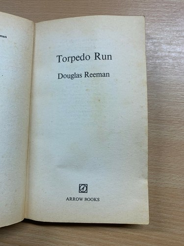 1982 DOUGLAS REEMAN "TORPEDO RUN" WW2 WAR FICTION PAPERBACK BOOK (P2) - Picture 4 of 11
