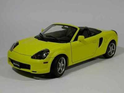 Toyota MR2 Spyder 2000 - autoart 1/18