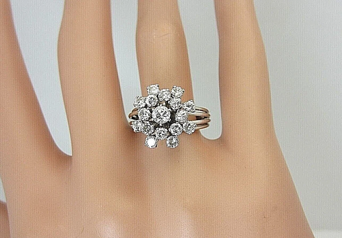 A Brilliant 18K Gold & Diamond Cluster/Flower Ring – Artisan Antiques