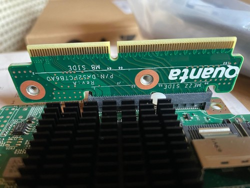 Quanta Server 8-port SAS RAID Card MEZZ SIDE Riser card & Cable DAS2TTH18B0 NEW - 第 3/3 張圖片