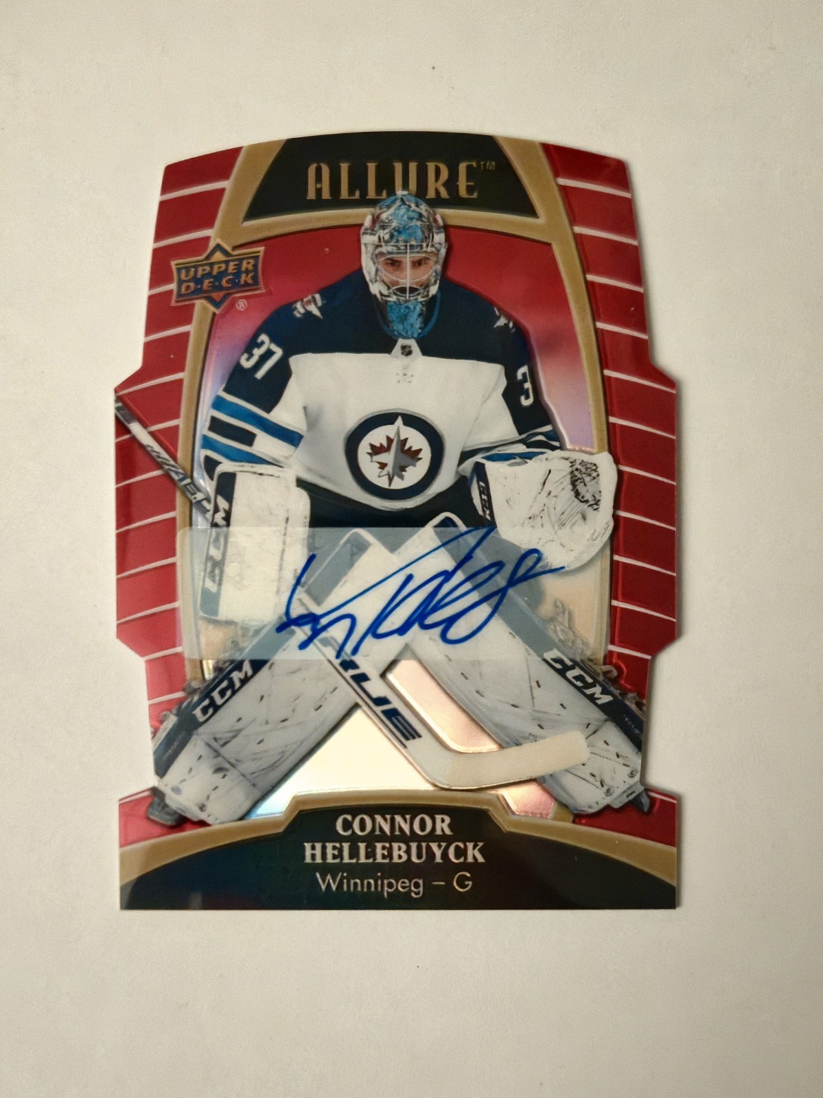 Upper Deck 2019-20 Allure Red Rainbow Auto Connor Hellebuyck #20 Jets