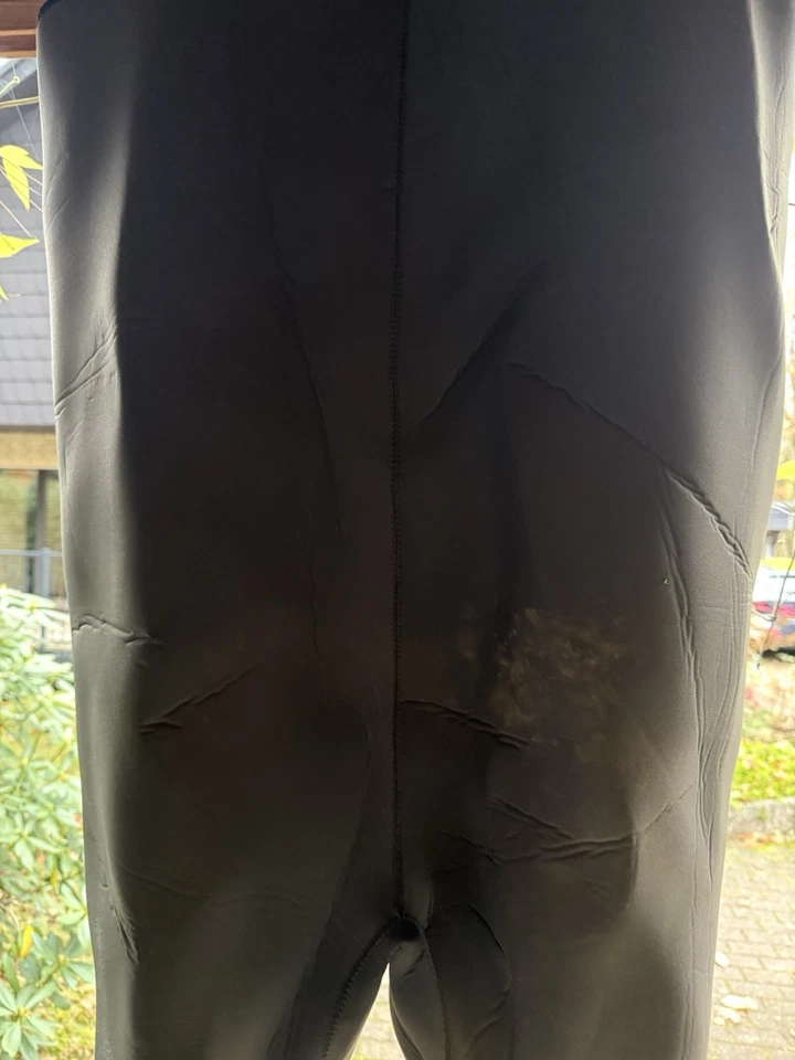 SPRO Neoprene Waders 4mm, PVC Boots, Barely Used, Shoe Size 45 - Image 4 of 4