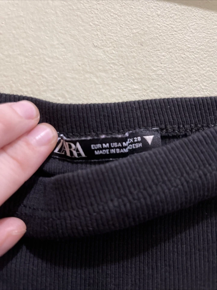 Бюстгальтер ZARA средний верхний укороченный черный бандо - Изображение 2 из 3