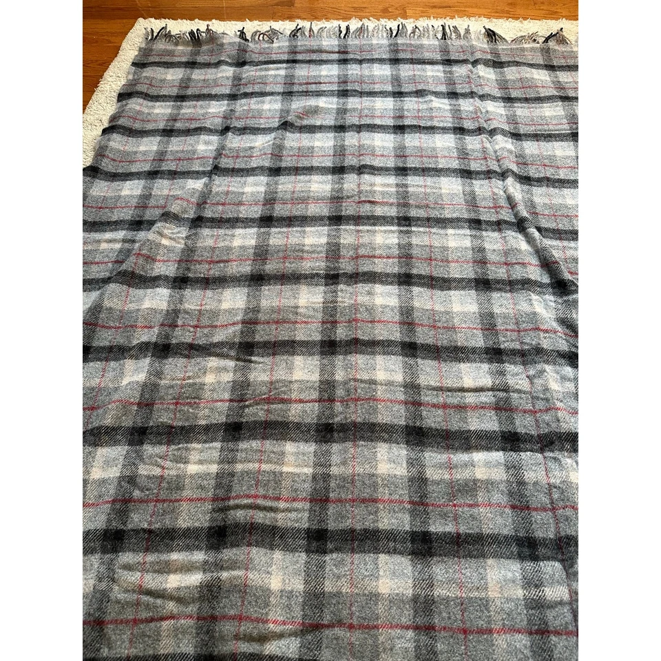 PENDELTON plaid wool blanket NBC SUNDAY NIGHT FOOTBALL LOGO, NFL, gray fringed  - Image 2 of 4