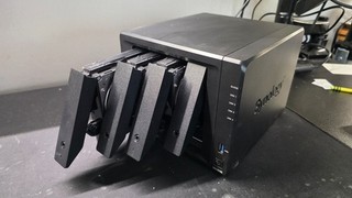Synology DiskStation DS920 4 Bay NAS Includes 4x 1TB Drives