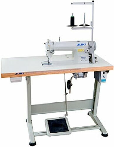 JUKI DDL-8100  + SERVO + TABLE Sewing Machine - Zdjęcie 1 z 5