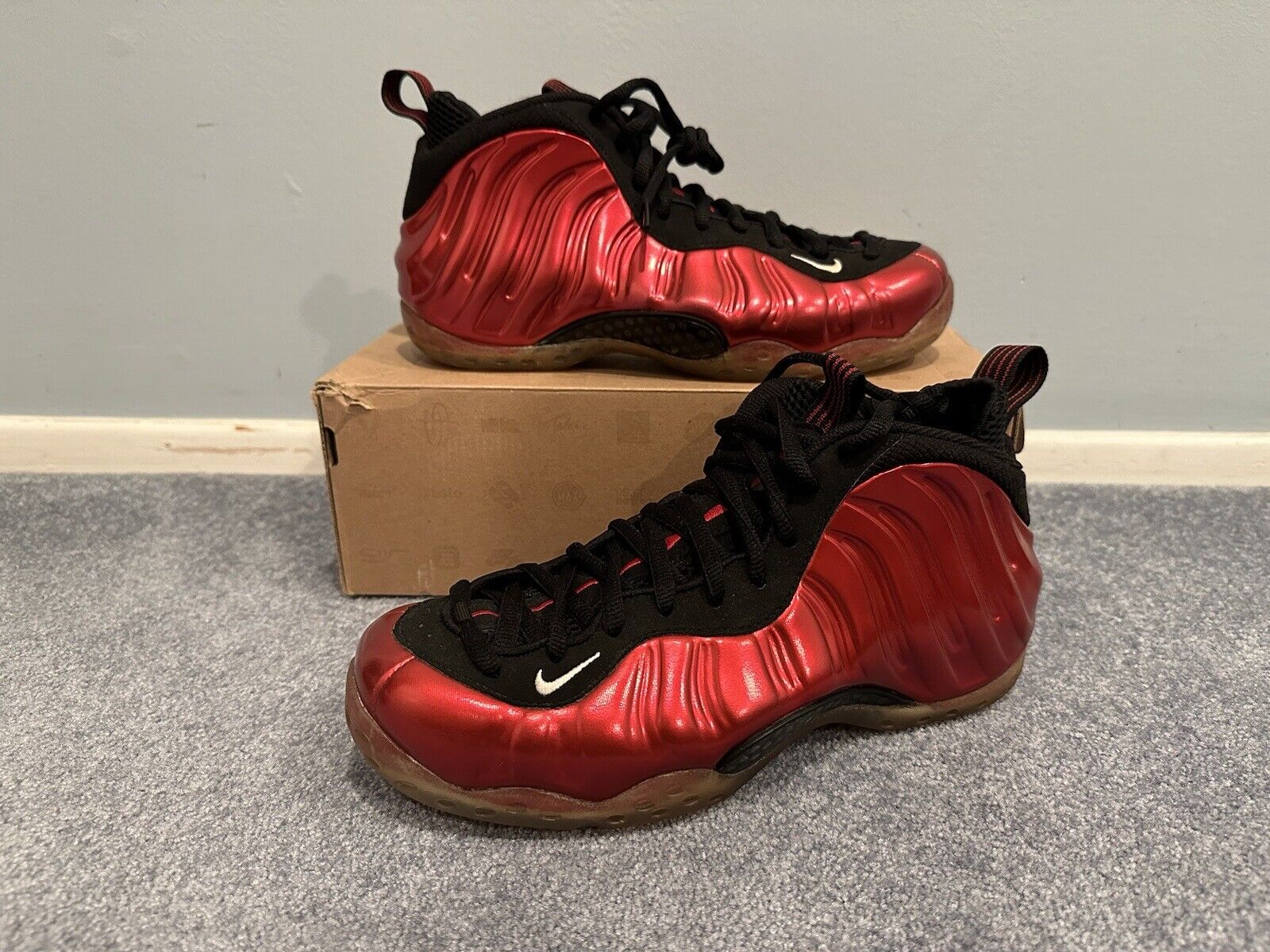 NIKE AIR FOAMPOSITE ONE METALLIC RED