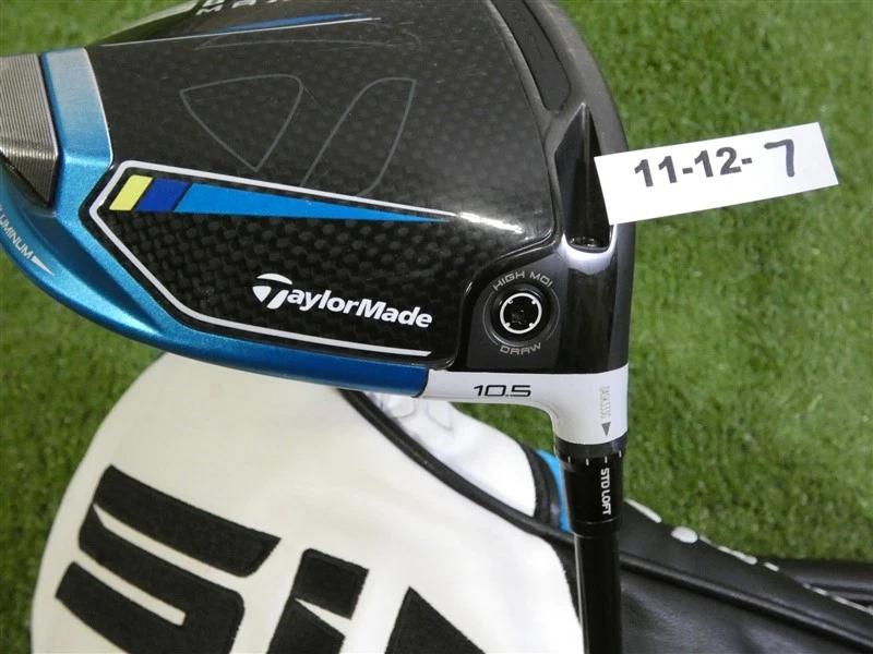 Driver Ventus vermelho 5 A grafite sênior TaylorMade SIM2 Max D 10.5* com capa  - Imagem 2 de 4