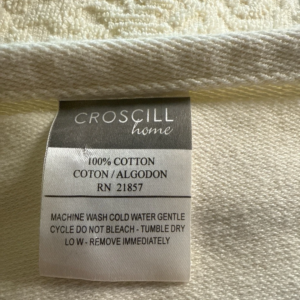 Juego de 3 manos, lavado y toalla de baño con textura púrpura Croscill Concerto Rose Script Foto 4 de 4