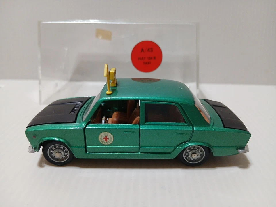 MEBETOYS A43 FIAT 124 BERLINA TAXI MILANO AUTOMODELLO SCALA 1/43 - Immagine 2 di 4