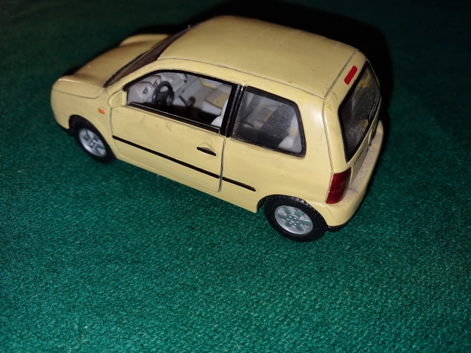 Volkswagen LUPO Kinsmart 1/28 Rare promo VW - Immagine 4 di 4