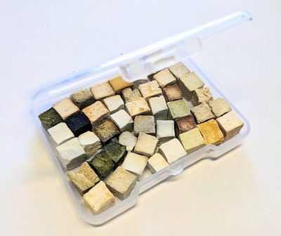   Futterwürfel Mineralwürfel mini mineral  cubes 40 STÜCK + BOX  Garnelenfutter