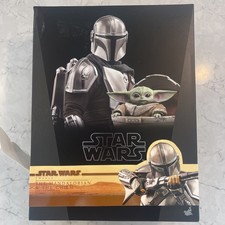 Hot Toys The Mandalorian - The Mandalorian and The Child (Deluxe Version) 1/6th 