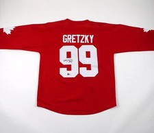 Wayne Gretzky signed autographed Jersey Canada RARE The Great One Beckett COA