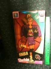 MATTEL BARBIE * NBA BASKETBALL PLAYER * RAPTORS *