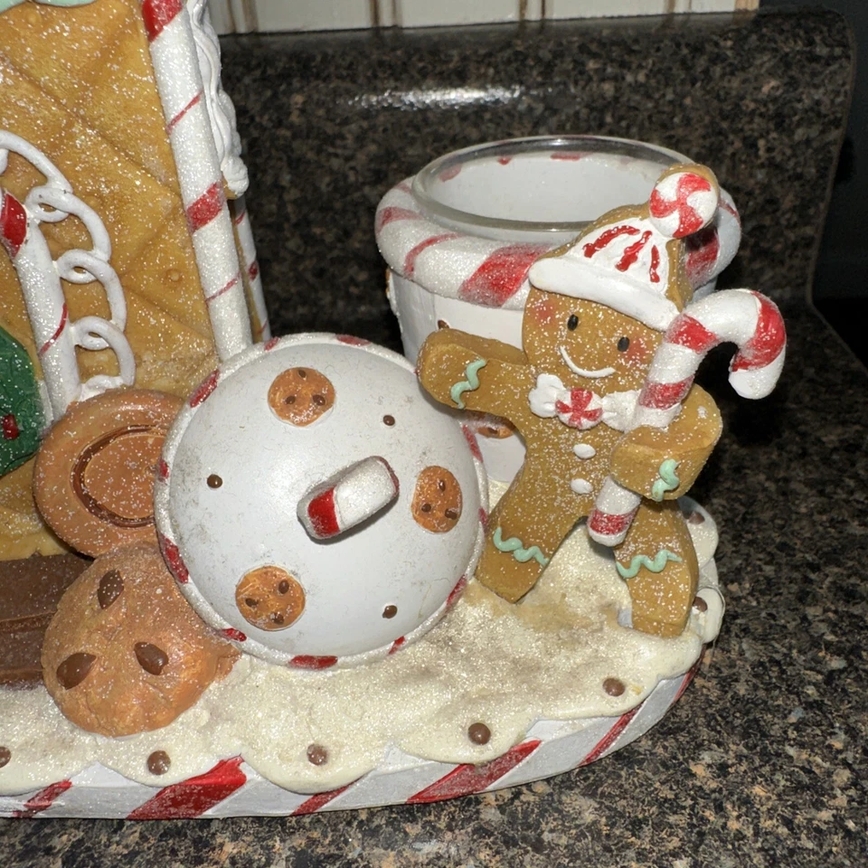 Quemador de tarta Yankee Candle Light Up Navidad Gingerbread House - sin plato de tarta Foto 2 de 4