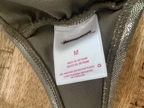 Top de bikini bandeau metálico dorado apagado Xhilaration para mujer correa ajustable mediana - Imagen 4 de 5