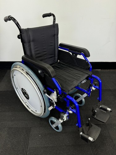 Omega PA2 Wheelchair - 14" Seat Width, QR Self-Propel, Lightweight, Anti-Tips - Picture 4 of 9