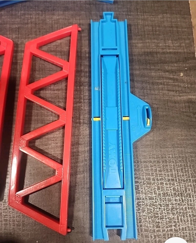 TOMY Thomas Tren Train Track Lote Interruptores Puentes Rectos Azul Rojo Piezas Foto 4 de 4