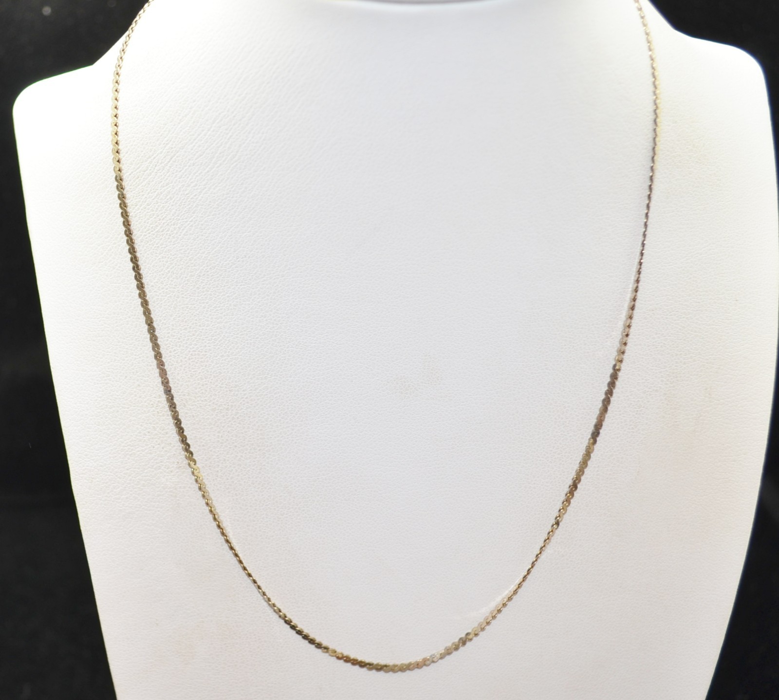 Sterling Silver Rounded Pattern Chain Necklace 15… - image 1