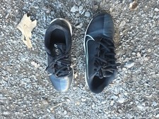 Black and white Nike vapor Ultrafly 3 Infield/outfield cleats Boys size 3.5