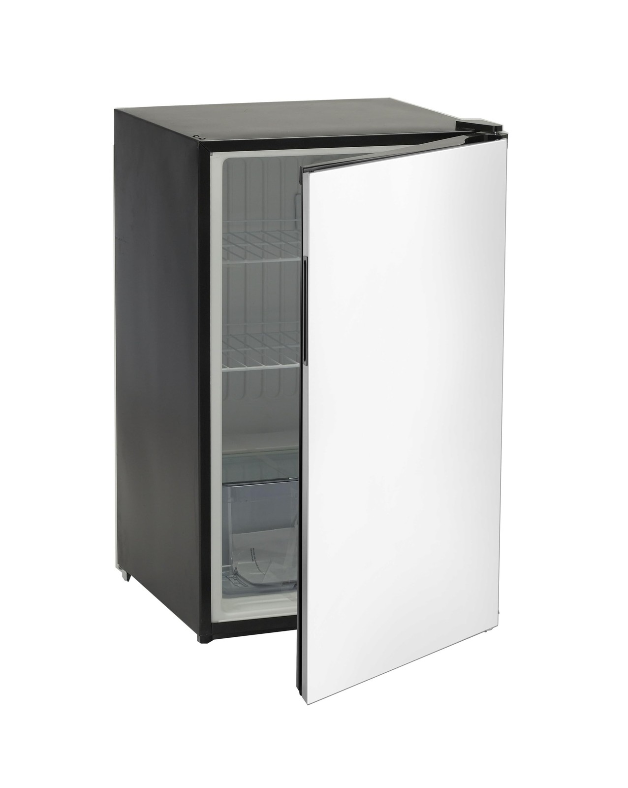 Bull Outdoor Products Contemporary Refrigerator – 4.5 