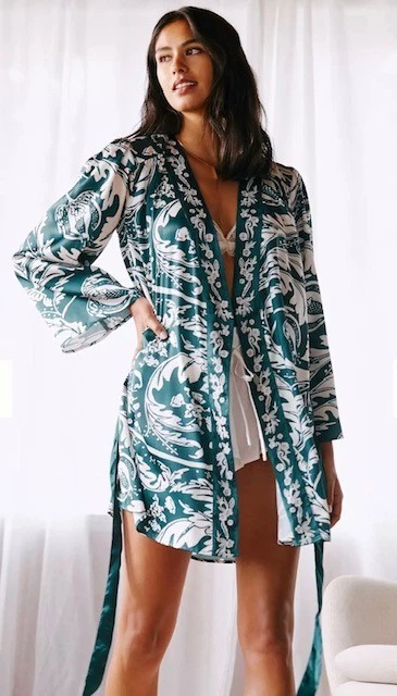 By Anthropologie women Green Embroidered Kimono Belted Robe Size L/XL NEW - Image 3 of 4