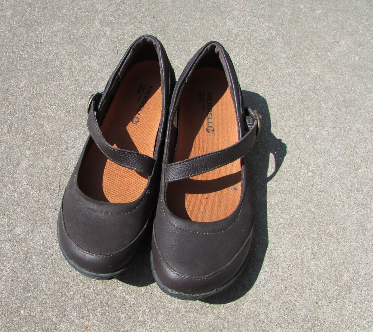 Ballerine Merrell marrone scuro espresso pelle Mary Jane fibbia taglia 9 5 (40 5) BELLE!