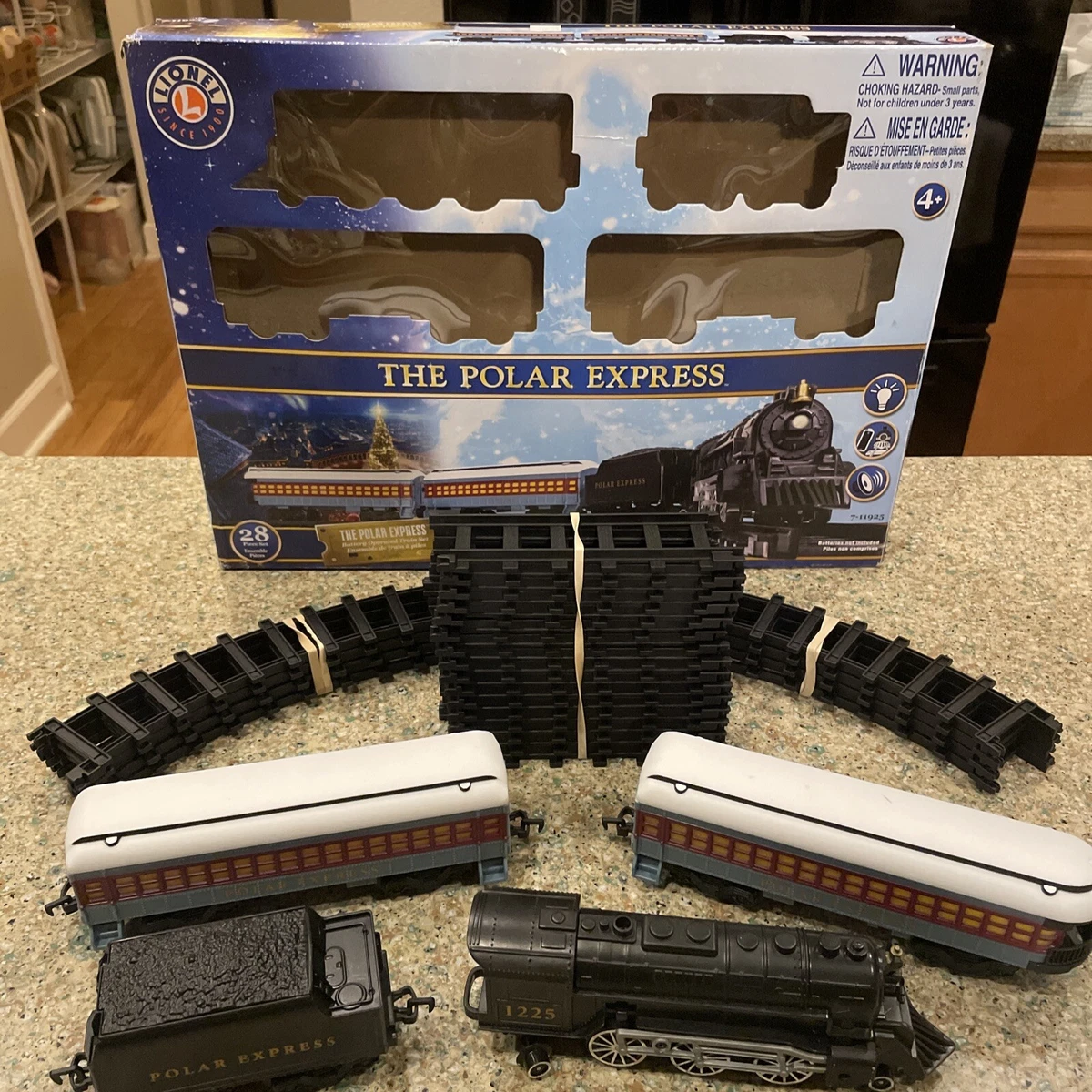 Lionel Polar Express Battery Operated Model Train Set With, 56 OFF