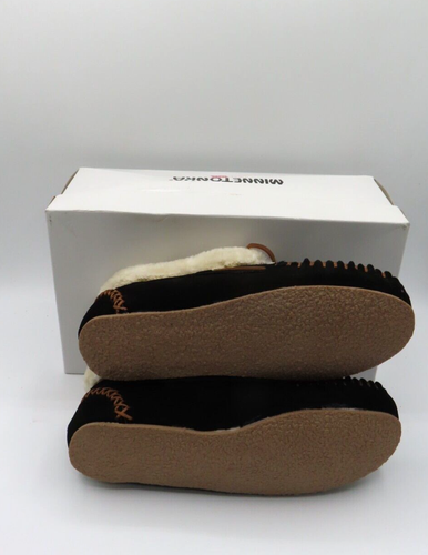 Minnetonka Women's Chrissy Bootie Slipper Black 40030 /  US 7 - 第 5/6 張圖片