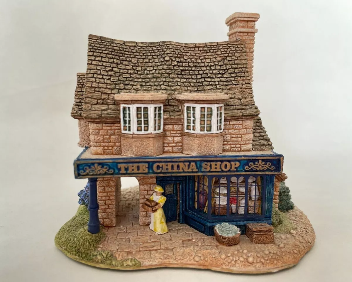 Lilliput Lane Village Shop The China Shop
