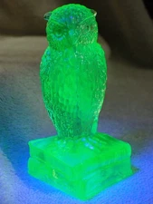 Degenhart Blue Green # 62 Glass Owl Glows