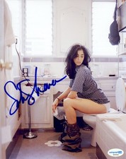 Sarah Silverman "The Sarah Silverman Program" AUTOGRAPH Signed 8x10 Photo F ACOA Sarah Silverman "The Sarah Silverman Program" AUTOGRAPH Signed 8x10 Photo F ACOA