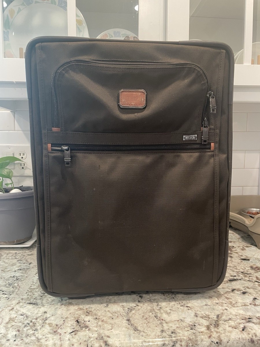 Tumi Continental Expandable Alpha 2 22