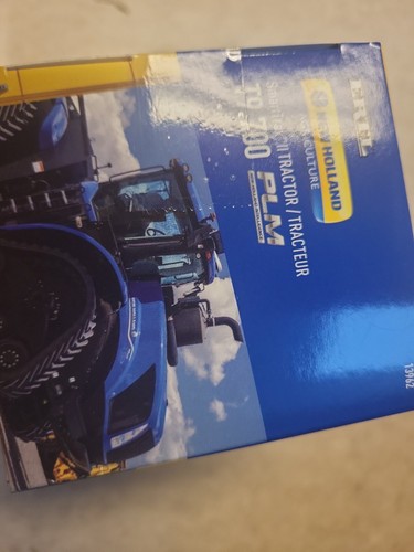 1/64 New Holland T9.700 SmartTrax II with PLM Intelligence, ERTL Prestige 13962 - Picture 8 of 8