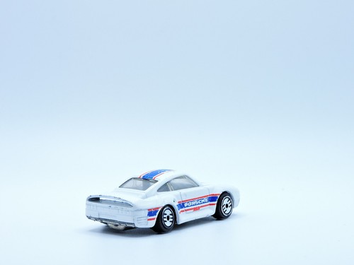 Vintage 1987 Hot Wheels Porsche 959 White UH Ultra hots Black int., Clear Window - Picture 3 of 7