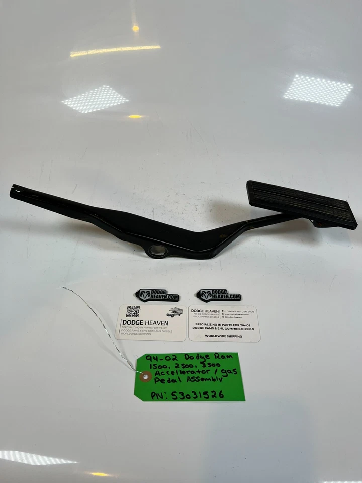 Conjunto de acelerador/pedal de gasolina Dodge Ram 1500-3500 1994-2002 OEM 53031526 Foto 2 de 4