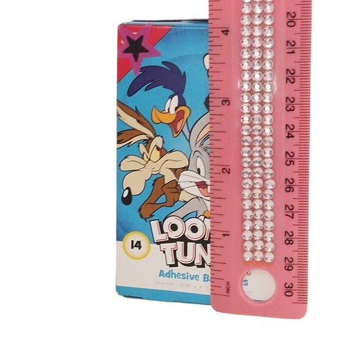 Warner Brothers LOONEY TUNES Sterile Adhesive Bandages Assorted Designs 14 Count - Picture 5 of 24