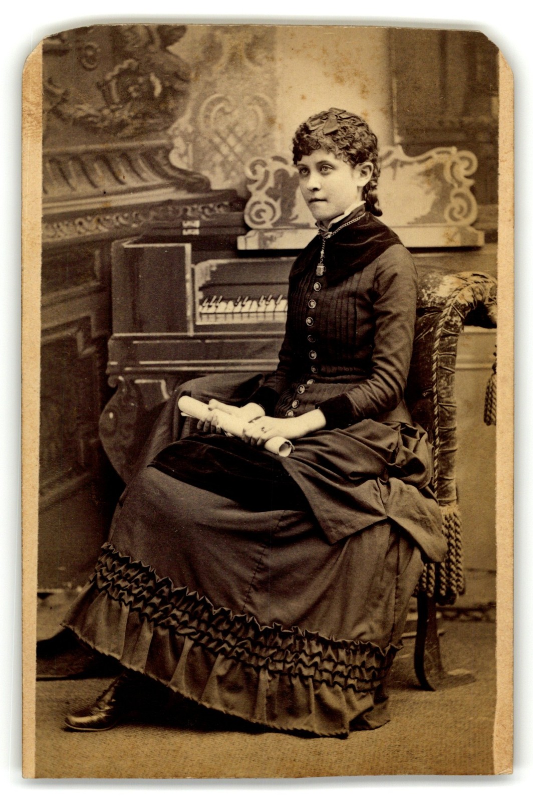 Antique CDV Circa 1870s Gorgeous Lady Allie Miller Piano Nova Scotia Canada