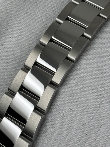 Rolex Milgauss Z Blue Dial Gents Watch 40mm Full Set 2021 Unworn 116400GV - Picture 16 of 21