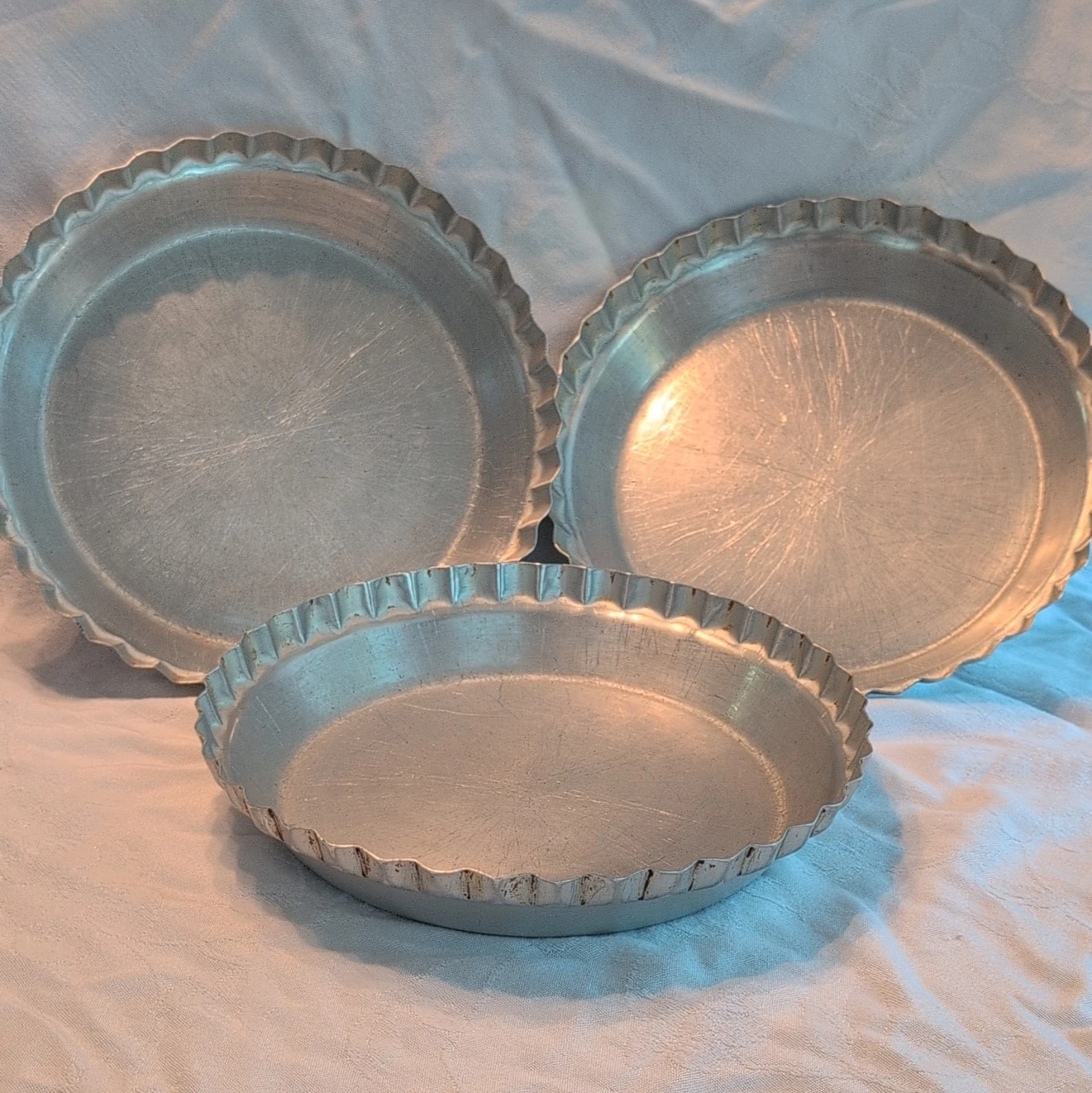 Vintage Wear-Ever #2865 Fluted Aluminum Pie Pan 10 x 1 3/4 Inch USA